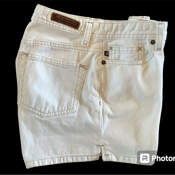 🎉Host Pick🎉 Ralph Lauren Polo Jeans Company white jean shorts. Sz 6 - Picture 3 of 5